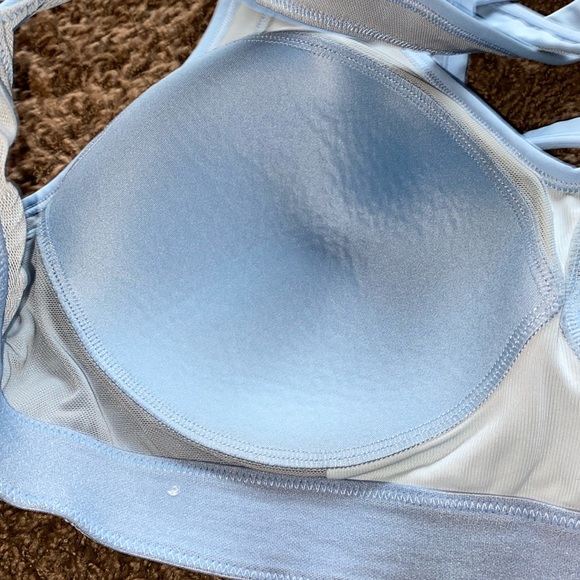 Yvette Power Crossback Sports Bra - Picture 9 of 11